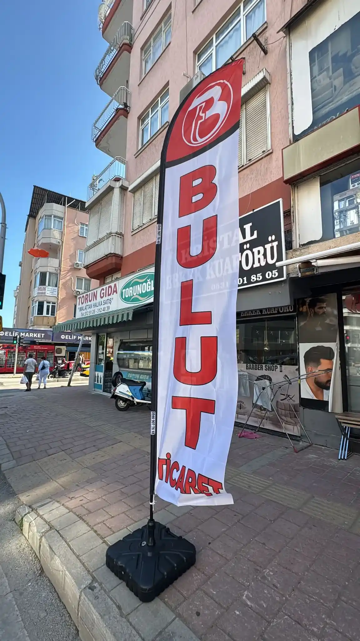 Beyaz Eşyacı Yelken Bayrağı-32