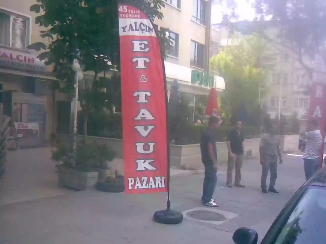 beyaz-et-yelken-bayragi