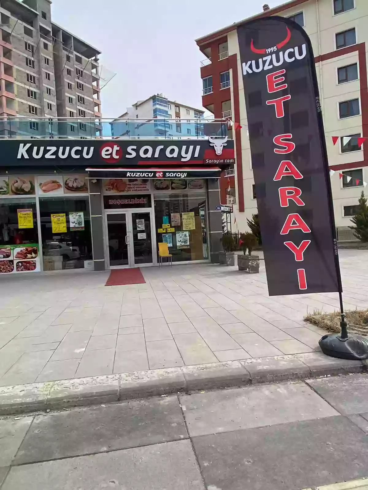 et-sarayi-yelken-bayragi